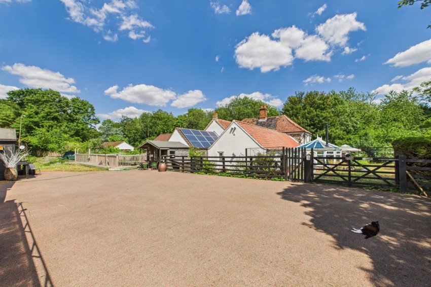 Images for Keepers Corner, Wretham