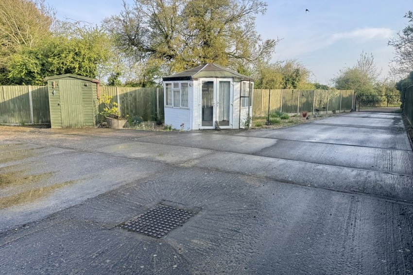 Images for Barretts Lane, Feltwell